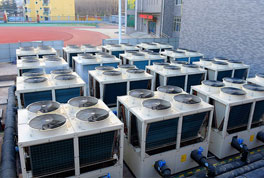 和常规太阳能相比，空气能热泵有什么优势？